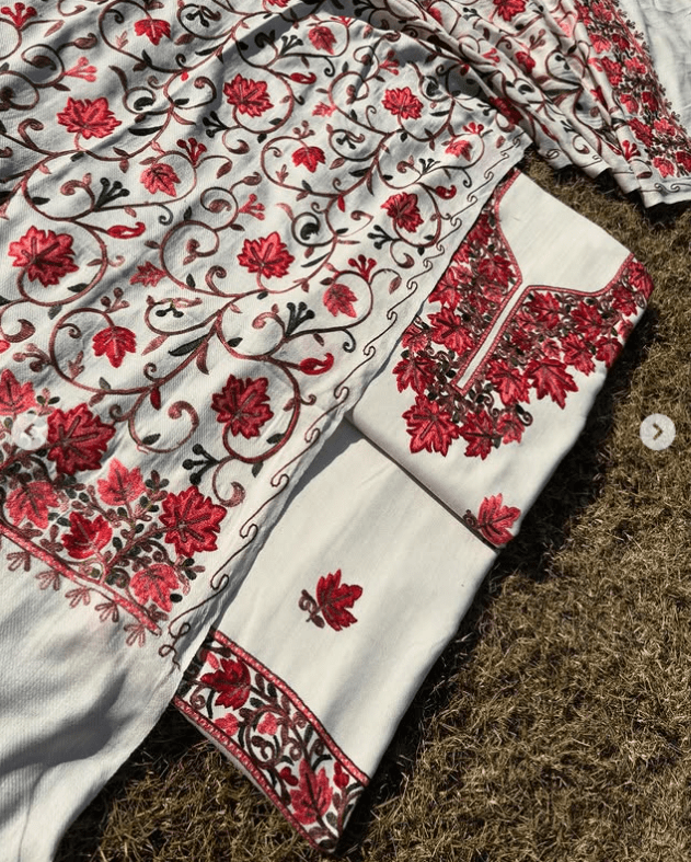 White Kashmiri Embroidered Salwar Kameez Suit Set